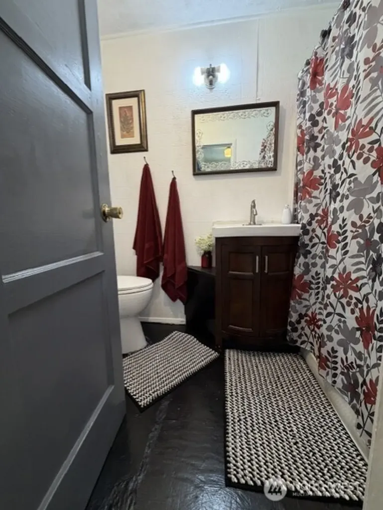 3 Neilton Lane Amanda Park WA 98566