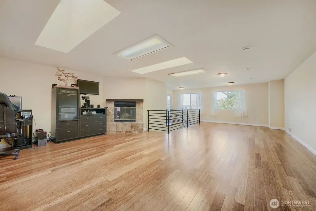 5632 42nd Avenue SW Seattle WA 98136