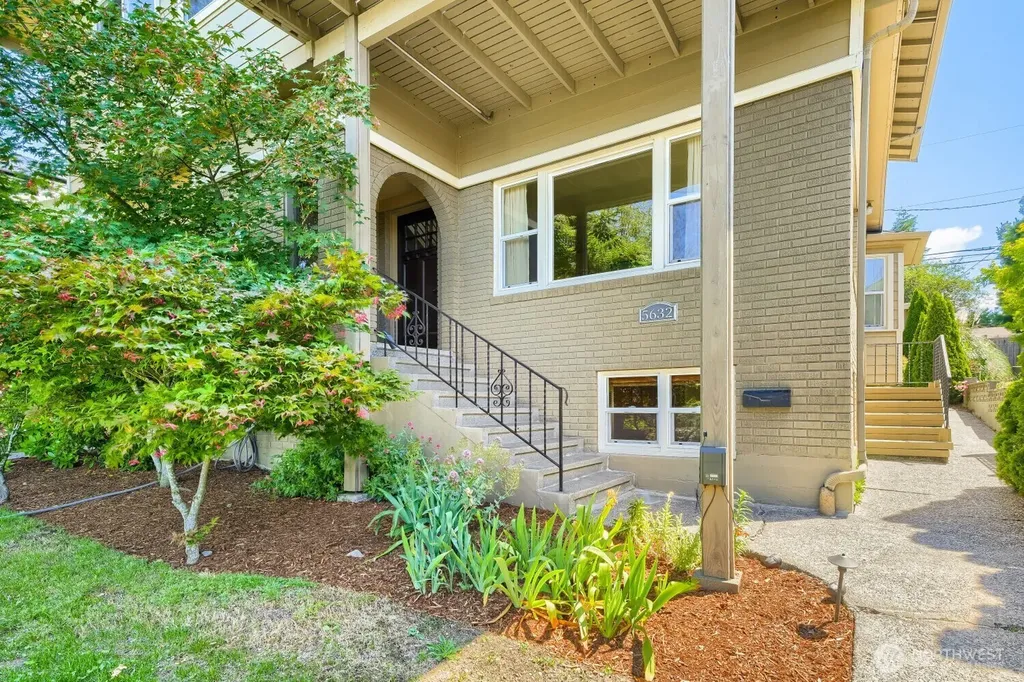 5632 42nd Avenue SW Seattle WA 98136
