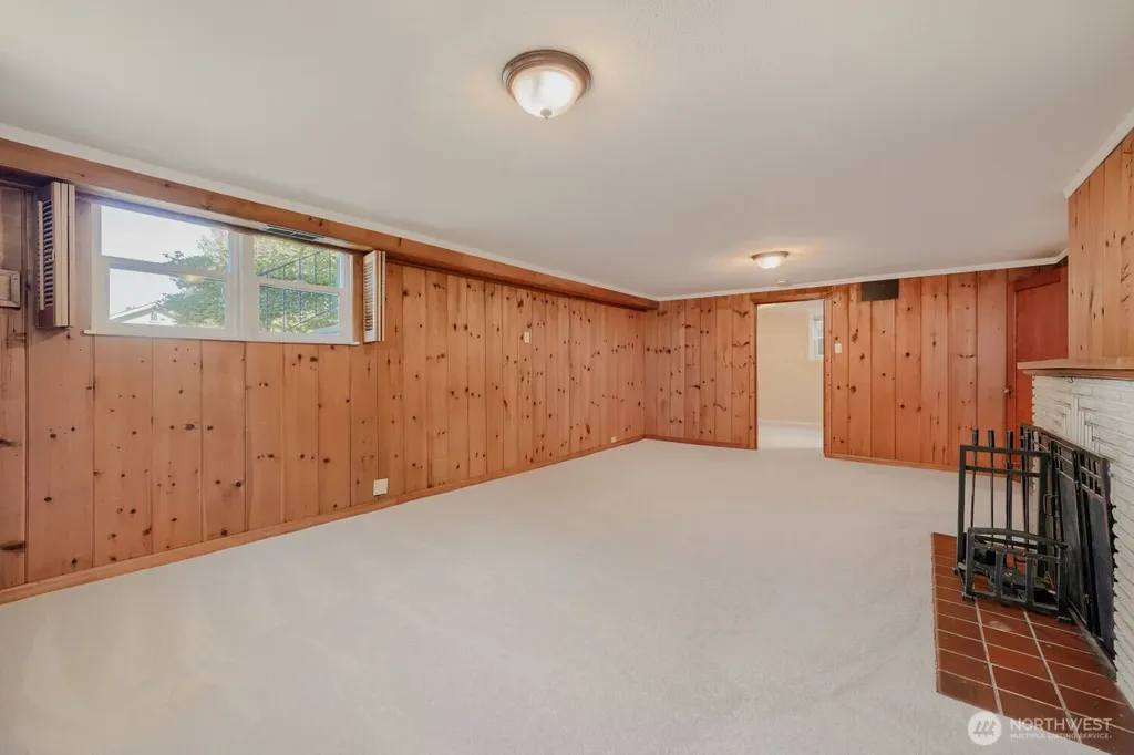 5632 42nd Avenue SW Seattle WA 98136
