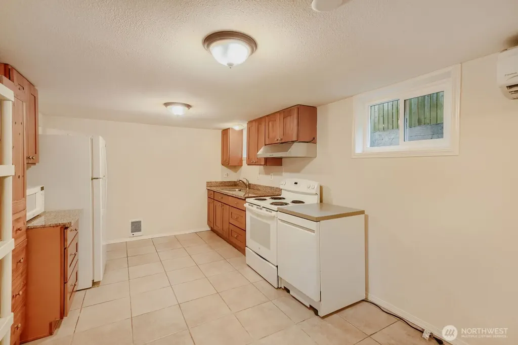 5632 42nd Avenue SW Seattle WA 98136