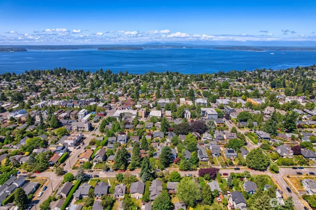 5632 42nd Avenue SW Seattle WA 98136