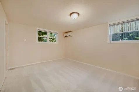 5632 42nd Avenue SW Seattle WA 98136