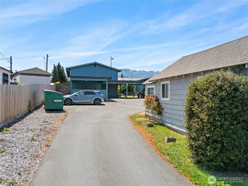 2938 E Walnut Street Port Angeles WA 98362