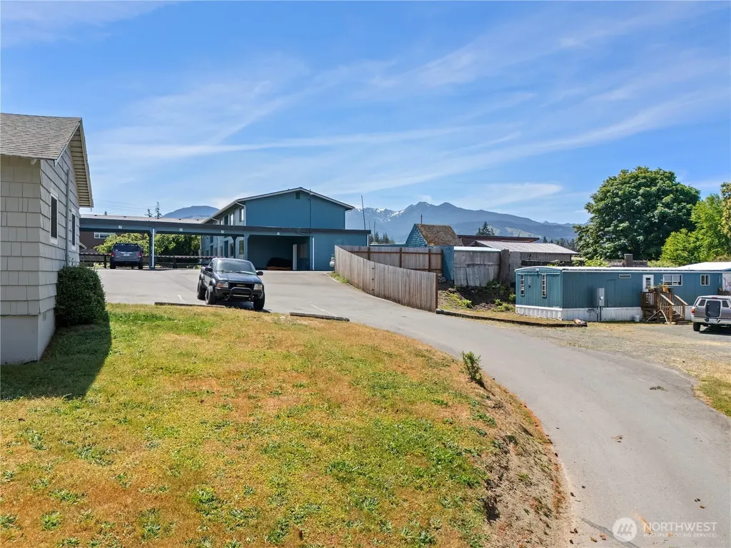 2938 E Walnut Street Port Angeles WA 98362