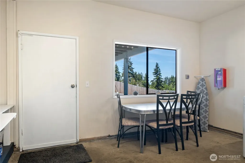 2938 E Walnut Street Port Angeles WA 98362