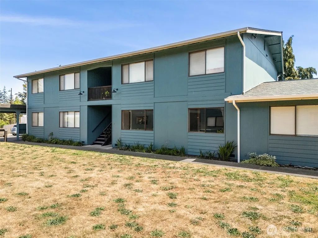 2938 E Walnut Street Port Angeles WA 98362