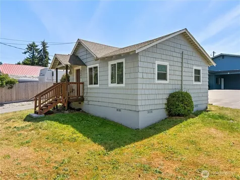 2938 E Walnut Street Port Angeles WA 98362