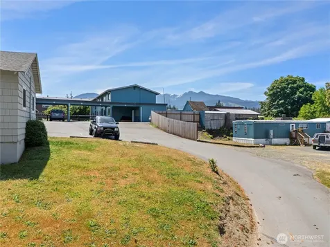 2938 E Walnut Street Port Angeles WA 98362