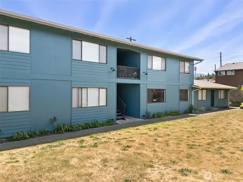 2938 E Walnut Street Port Angeles WA 98362