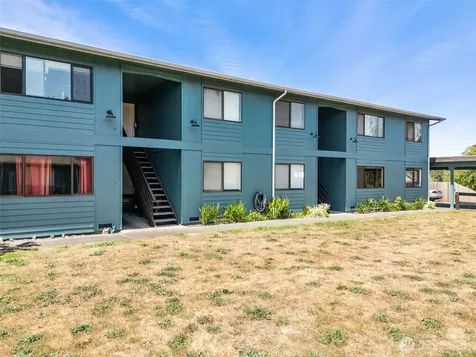 2938 E Walnut Street Port Angeles WA 98362