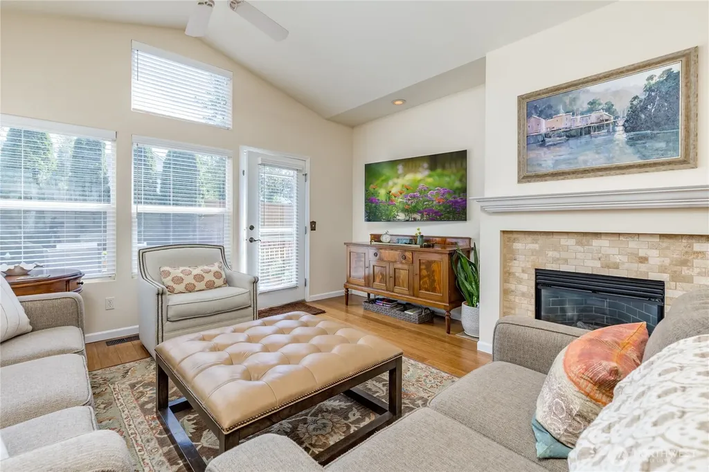 6112 Nathan Way SE Auburn WA 98092