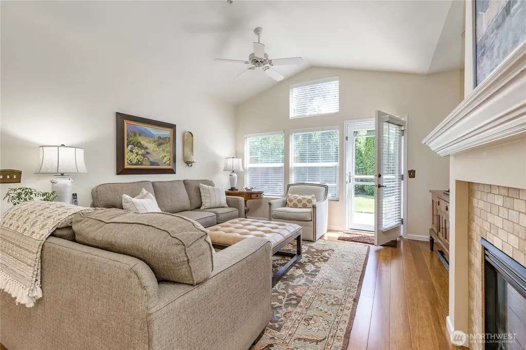 6112 Nathan Way SE Auburn WA 98092