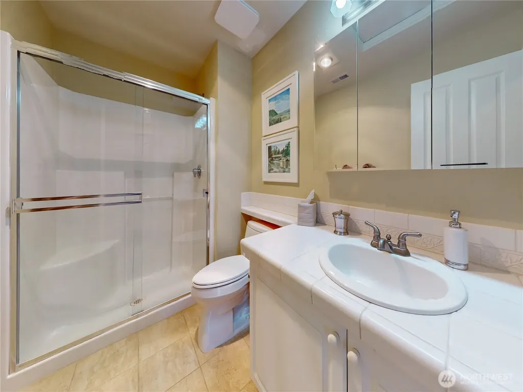 6112 Nathan Way SE Auburn WA 98092