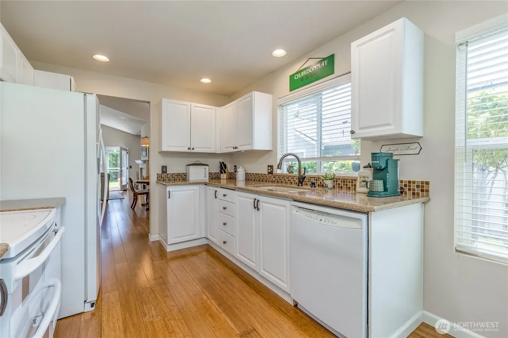 6112 Nathan Way SE Auburn WA 98092