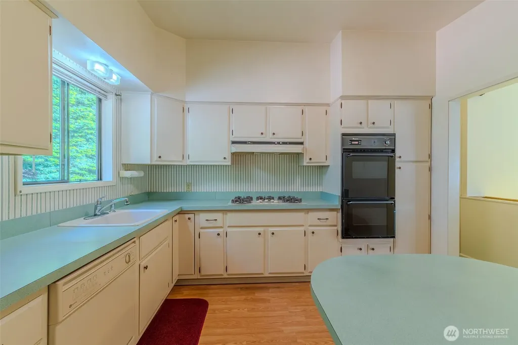 410 Sierra Vista Place Bellingham WA 98226