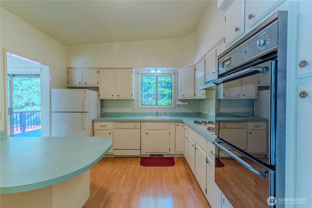410 Sierra Vista Place Bellingham WA 98226