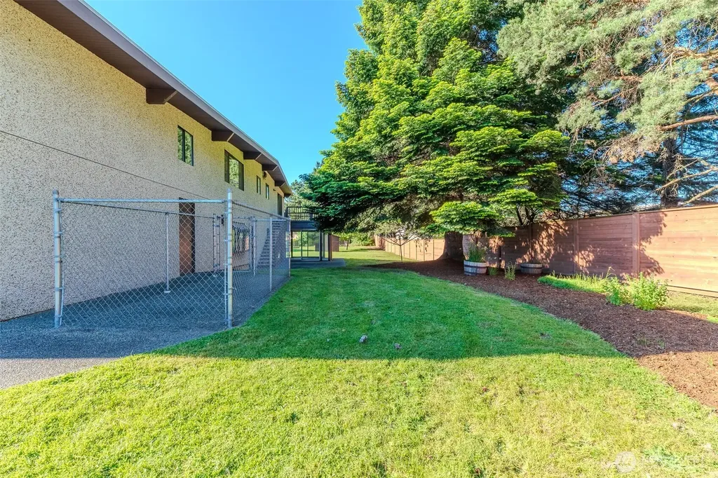 410 Sierra Vista Place Bellingham WA 98226