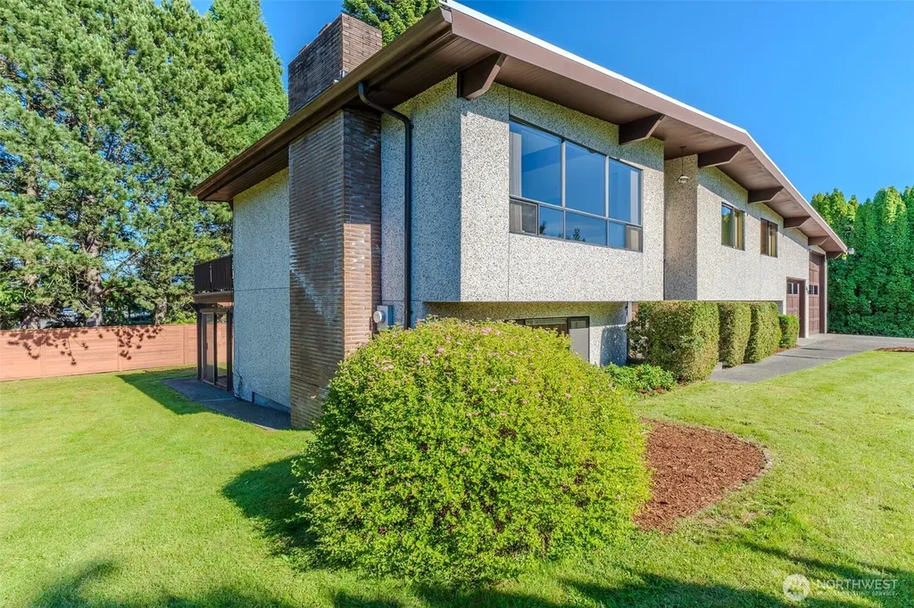 410 Sierra Vista Place Bellingham WA 98226