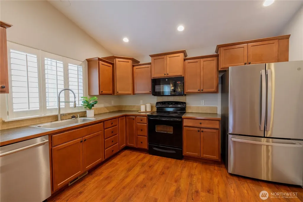 2027 Stillwater Avenue NW Olympia WA 98502