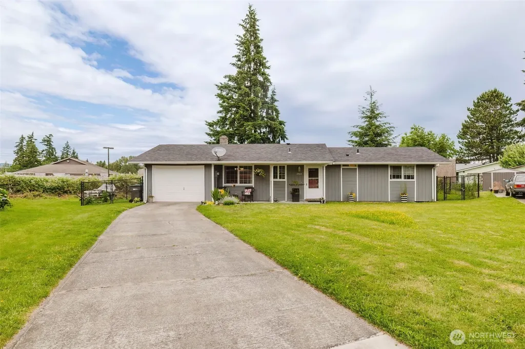 2864 SE Flaiz Court Port Orchard WA 98366
