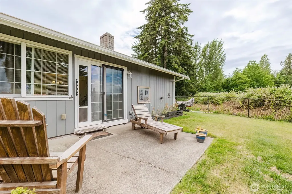 2864 SE Flaiz Court Port Orchard WA 98366