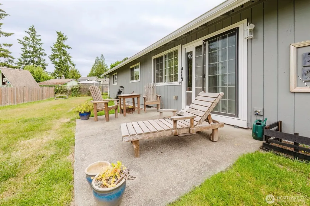 2864 SE Flaiz Court Port Orchard WA 98366
