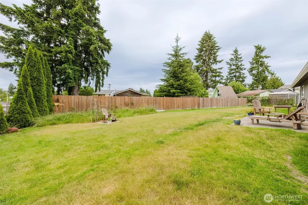 2864 SE Flaiz Court Port Orchard WA 98366