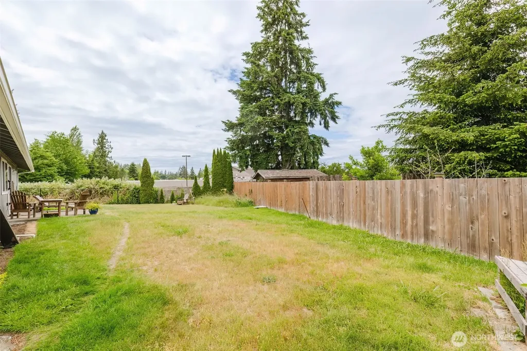 2864 SE Flaiz Court Port Orchard WA 98366