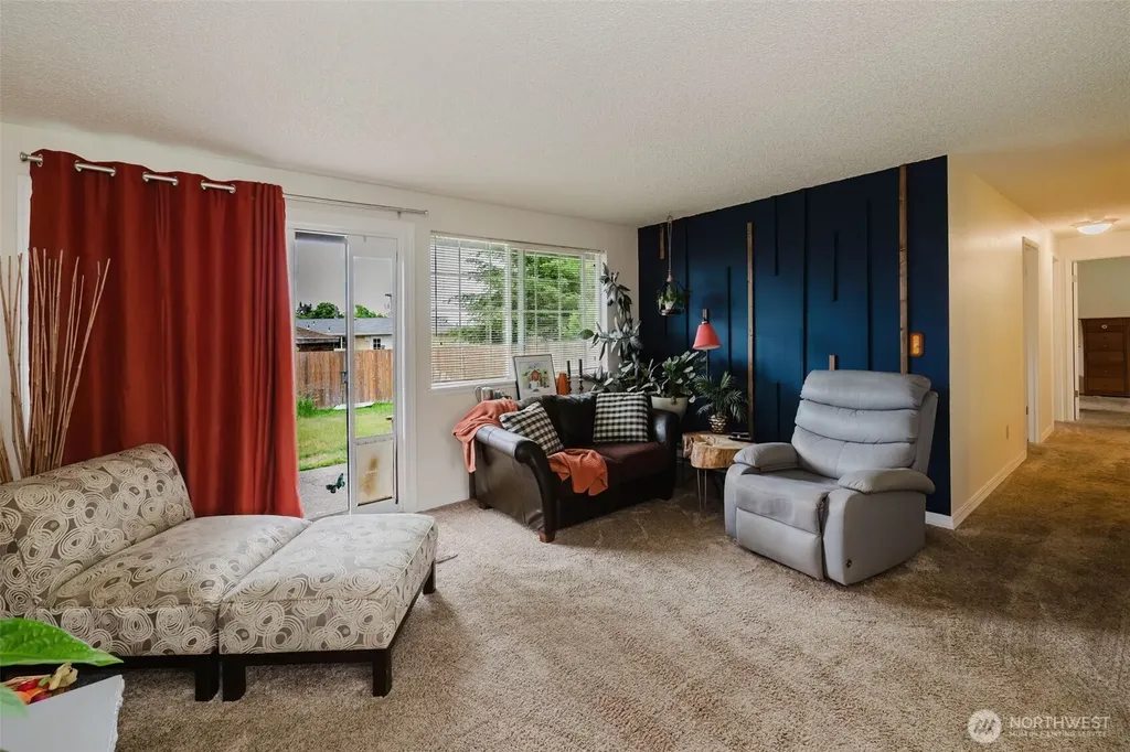 2864 SE Flaiz Court Port Orchard WA 98366