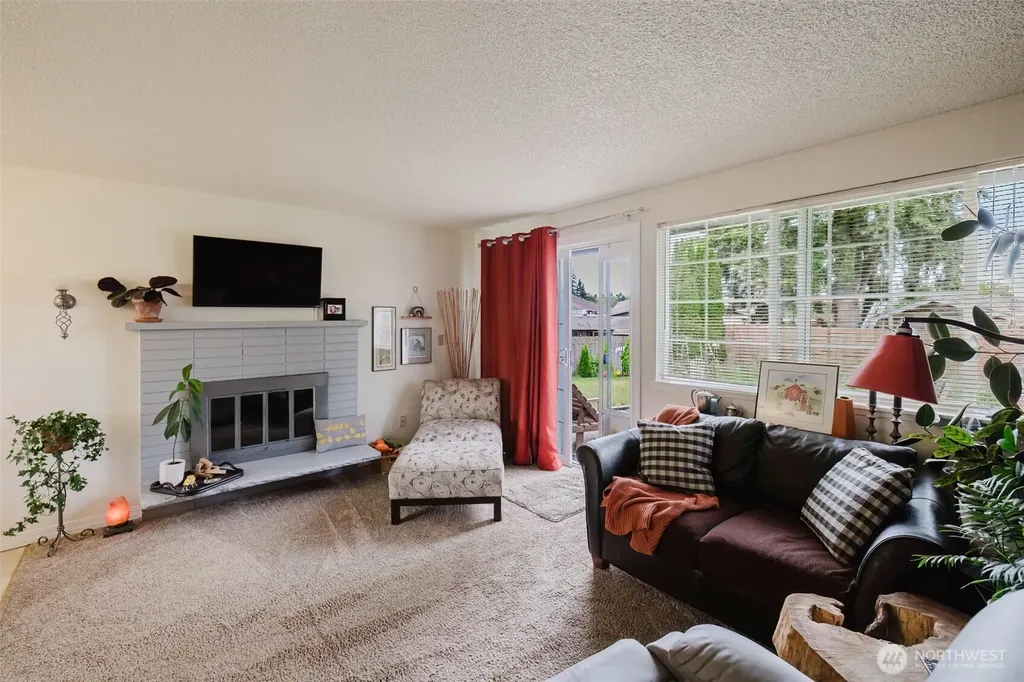 2864 SE Flaiz Court Port Orchard WA 98366