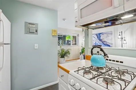 3624 Whitman Avenue N Seattle WA 98103