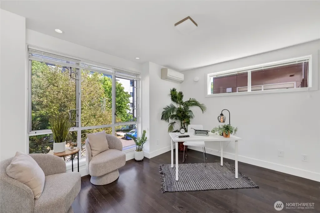 311 14th Avenue E Seattle WA 98112