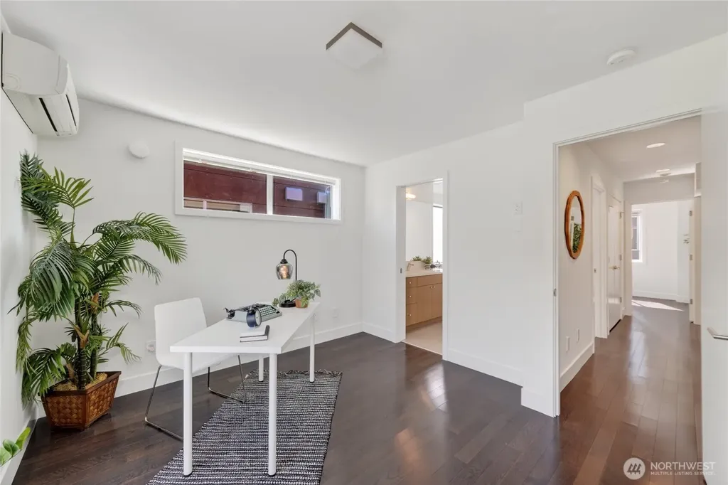 311 14th Avenue E Seattle WA 98112