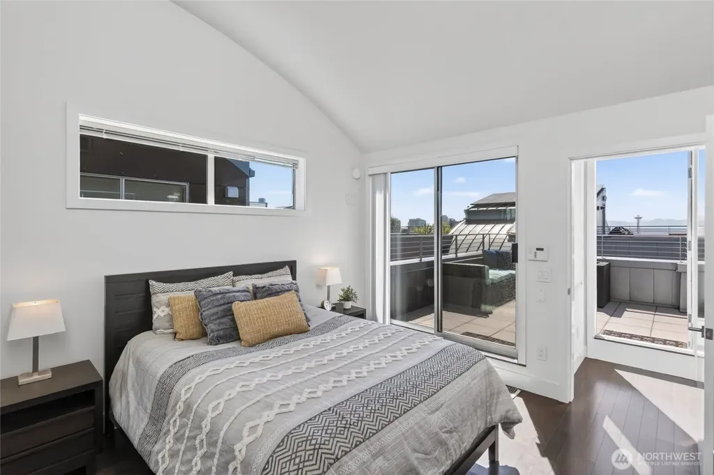 311 14th Avenue E Seattle WA 98112