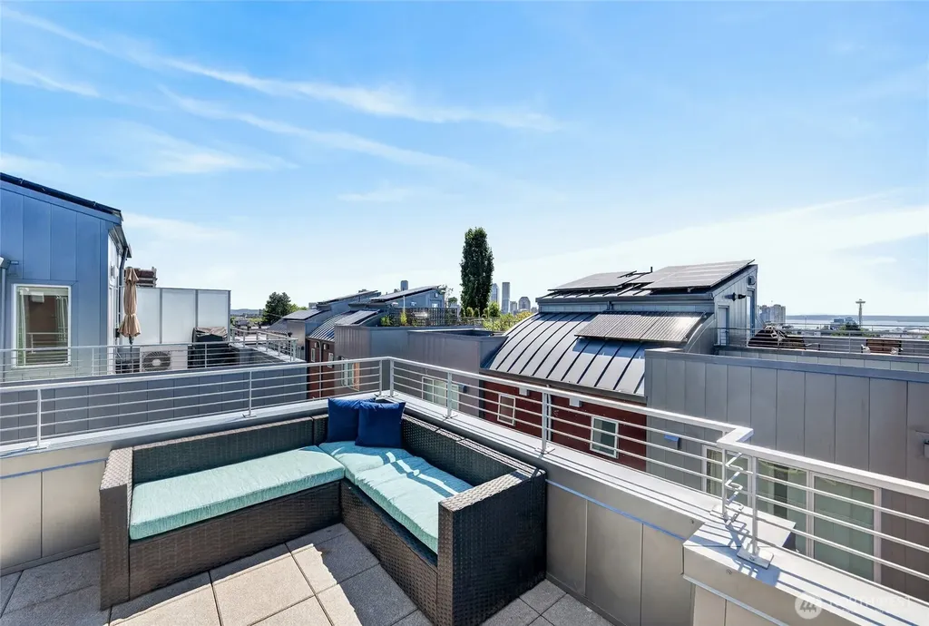 311 14th Avenue E Seattle WA 98112