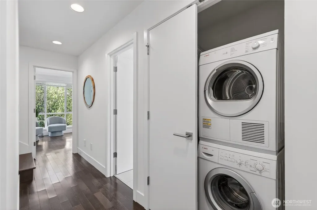 311 14th Avenue E Seattle WA 98112