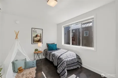 311 14th Avenue E Seattle WA 98112