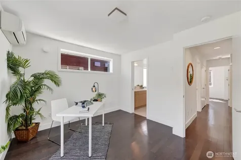 311 14th Avenue E Seattle WA 98112