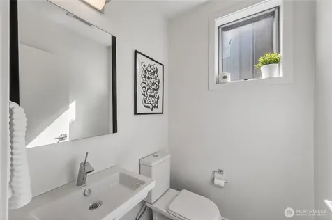 311 14th Avenue E Seattle WA 98112