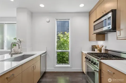 311 14th Avenue E Seattle WA 98112