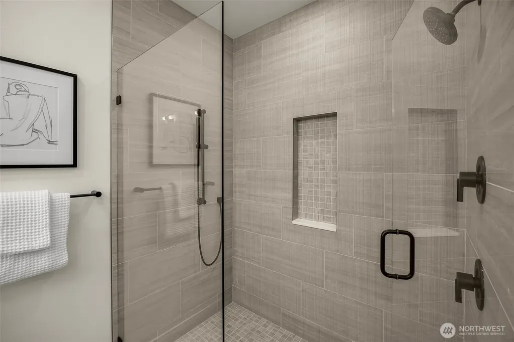 13811 84th Lane NE Kirkland WA 98034
