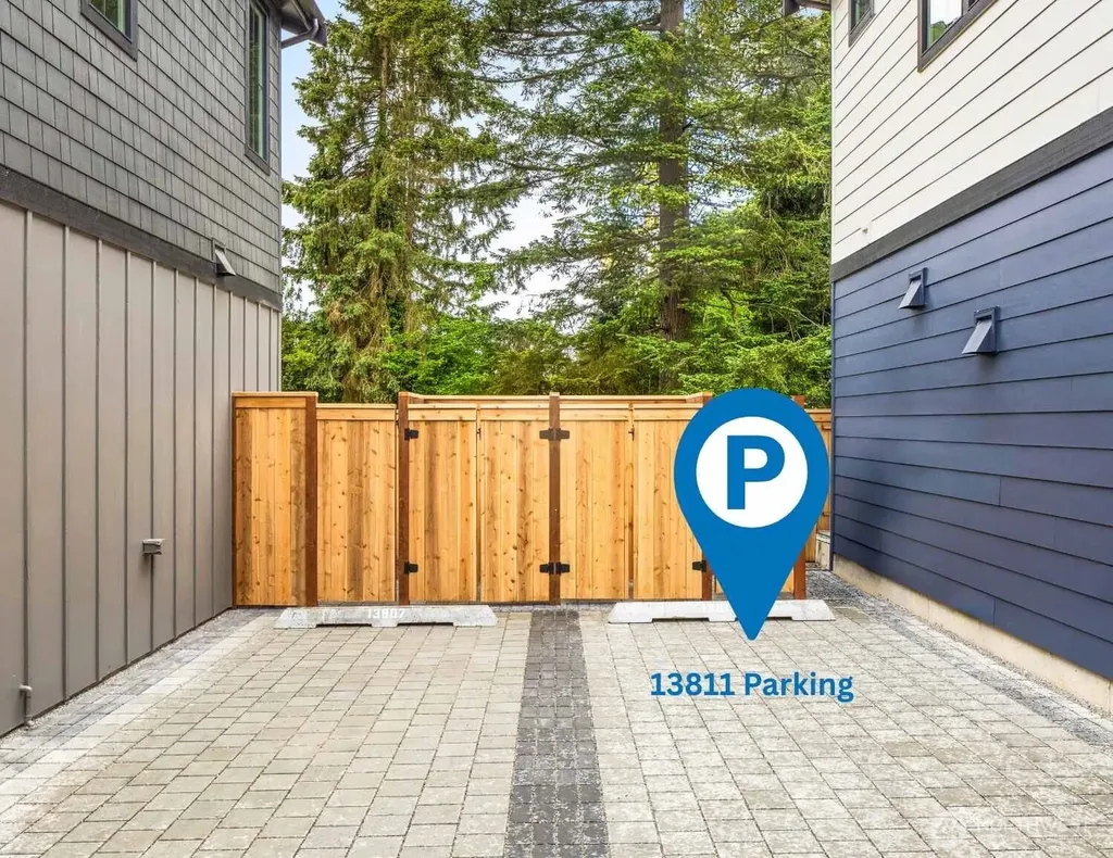 13811 84th Lane NE Kirkland WA 98034
