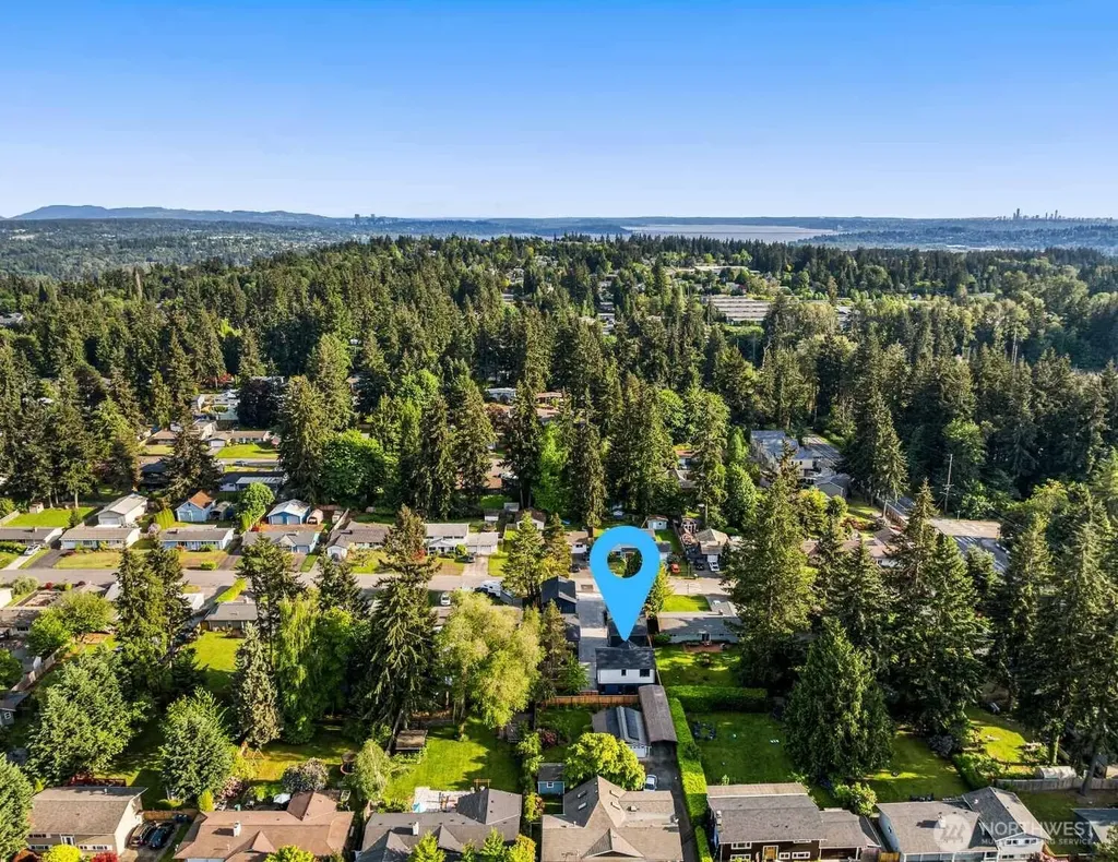 13811 84th Lane NE Kirkland WA 98034