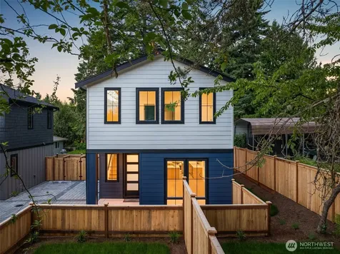 13811 84th Lane NE Kirkland WA 98034