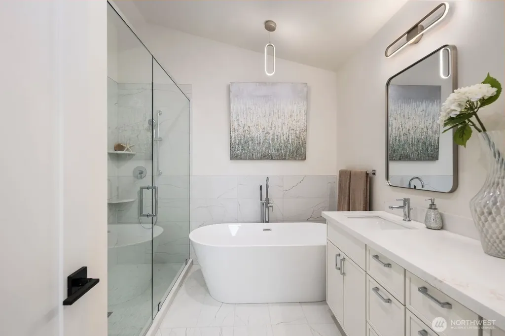 1004 N 48th Street Seattle WA 98103