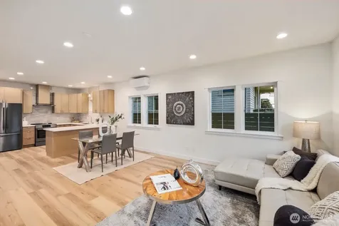1004 N 48th Street Seattle WA 98103