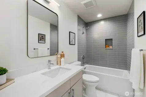 1004 N 48th Street Seattle WA 98103