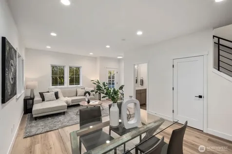 1004 N 48th Street Seattle WA 98103