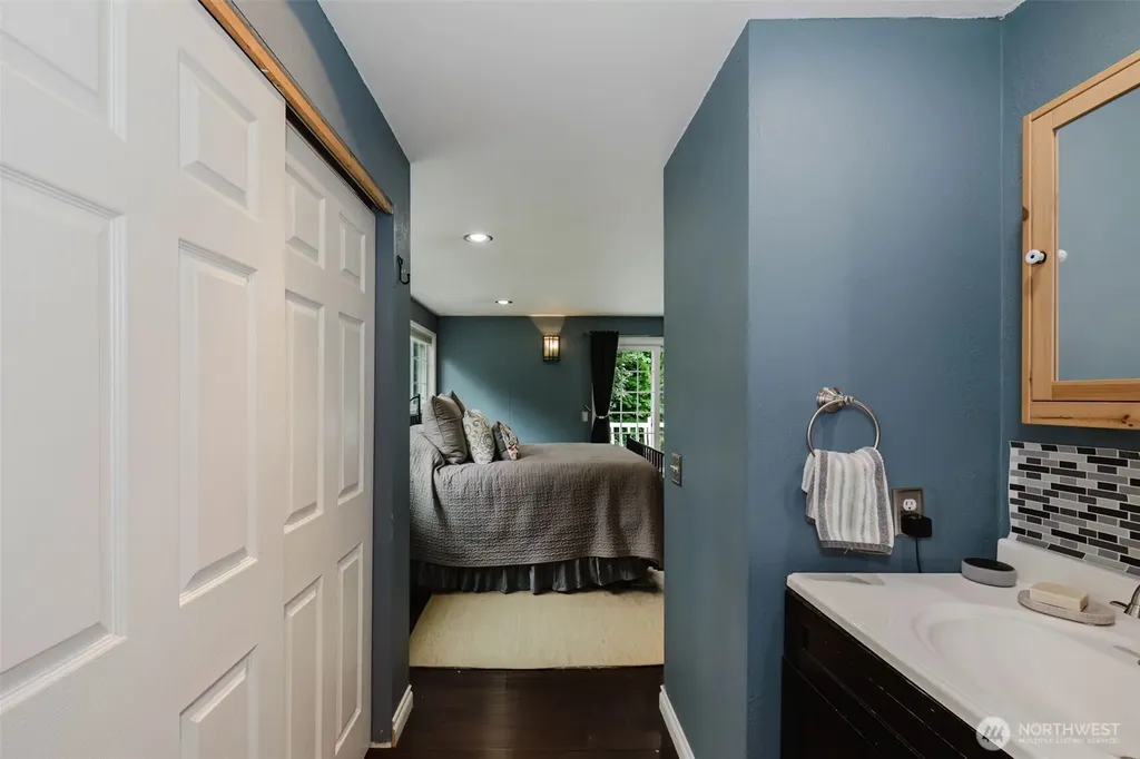 10982 SE View Place S Port Orchard WA 98367